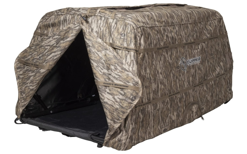 Cupped hunting dog blind mossy oak bottomland